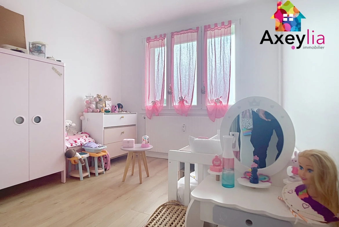 Bel appartement T4 rénové avec balcon et garage à Roanne proche centre-ville 