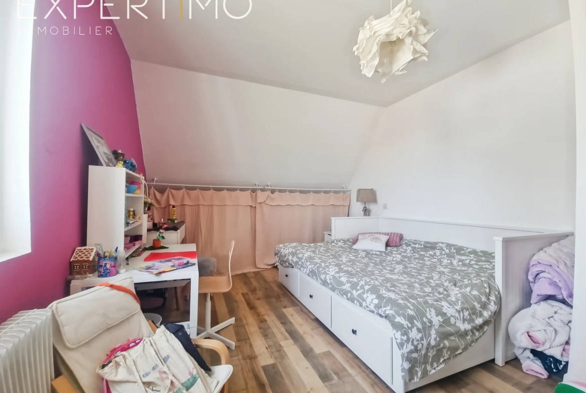 Maison familiale à Ponts et Marais avec jardin et terrasse, proche de Paris et de la mer 