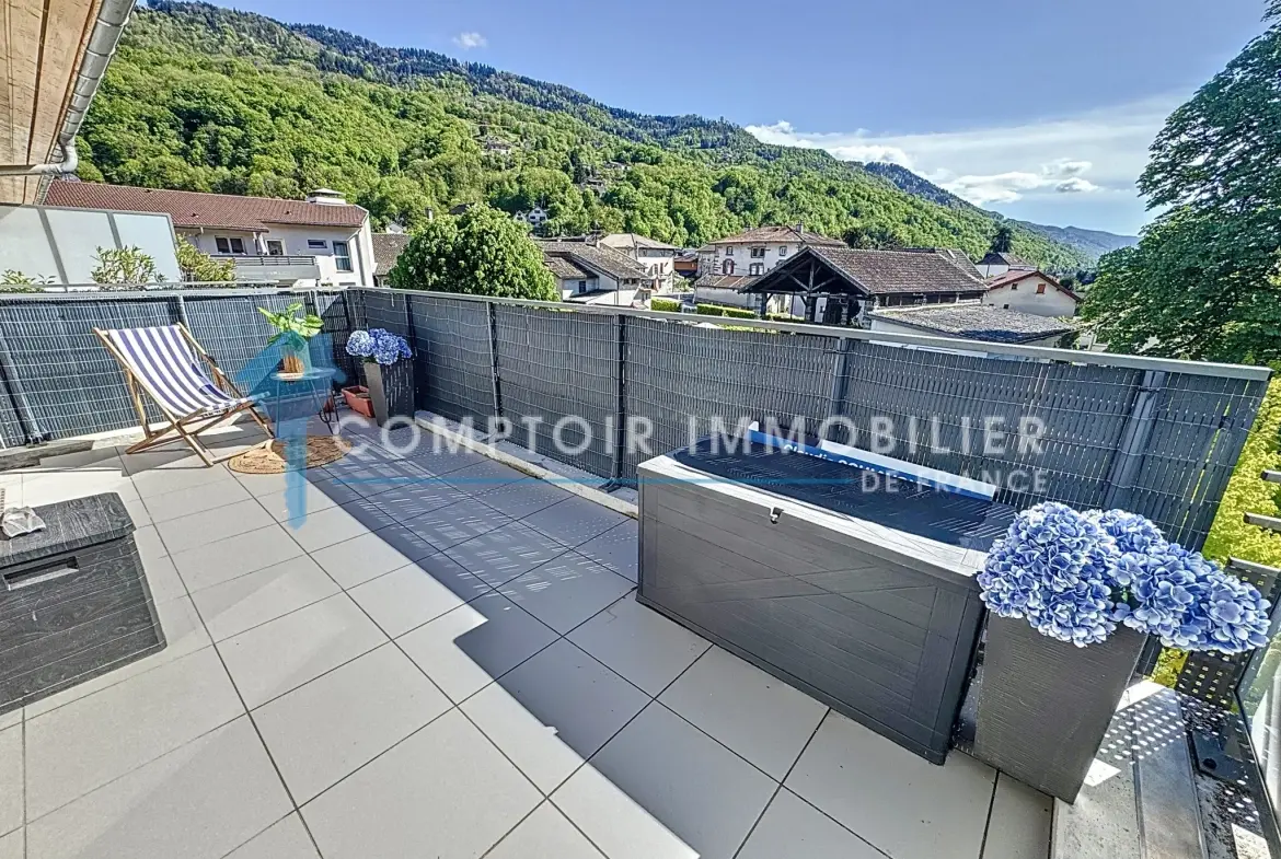 Appartement T3 récent avec terrasse à Champ-Près-Froges, proche Grenoble 