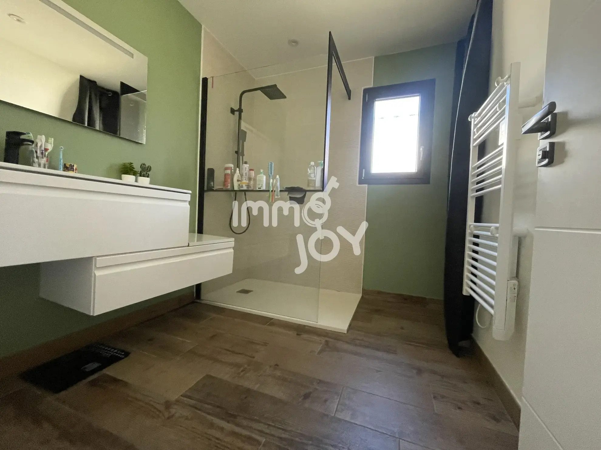 Villa contemporaine avec 3 chambres, jardin ensoleillé à Bize-Minervois 