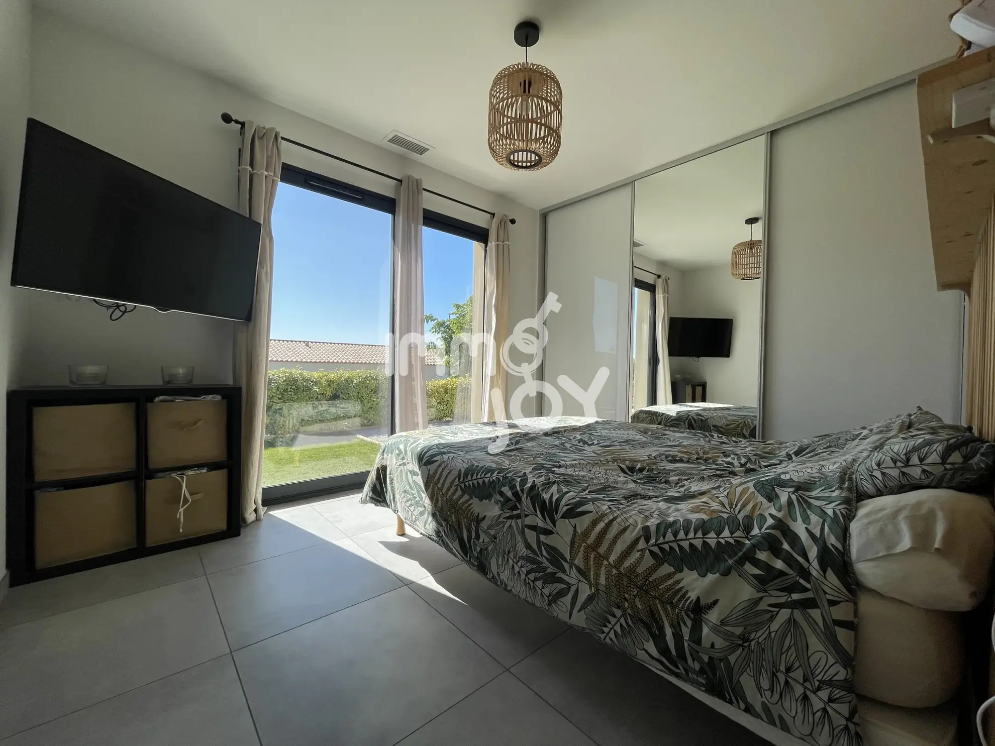 Villa contemporaine avec 3 chambres, jardin ensoleillé à Bize-Minervois 