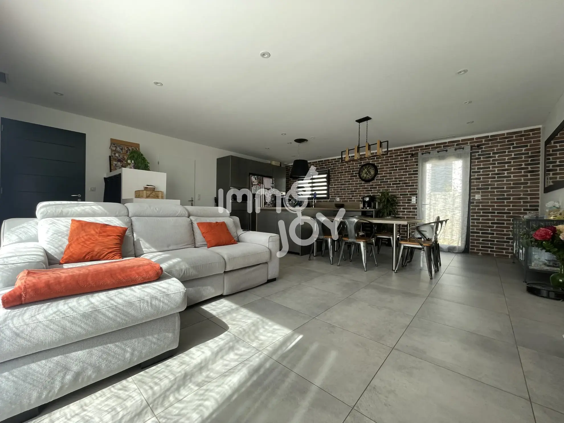 Villa contemporaine avec 3 chambres, jardin ensoleillé à Bize-Minervois 