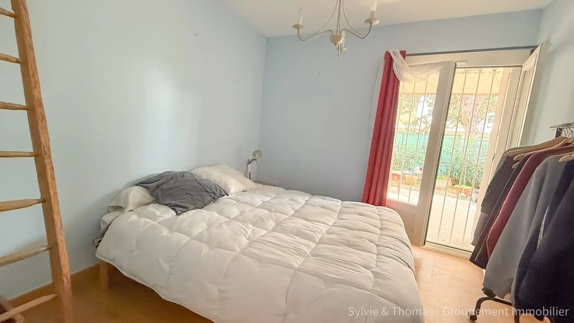 Appartement T3 en rez-de-jardin à Orange avec terrasse et jardin 
