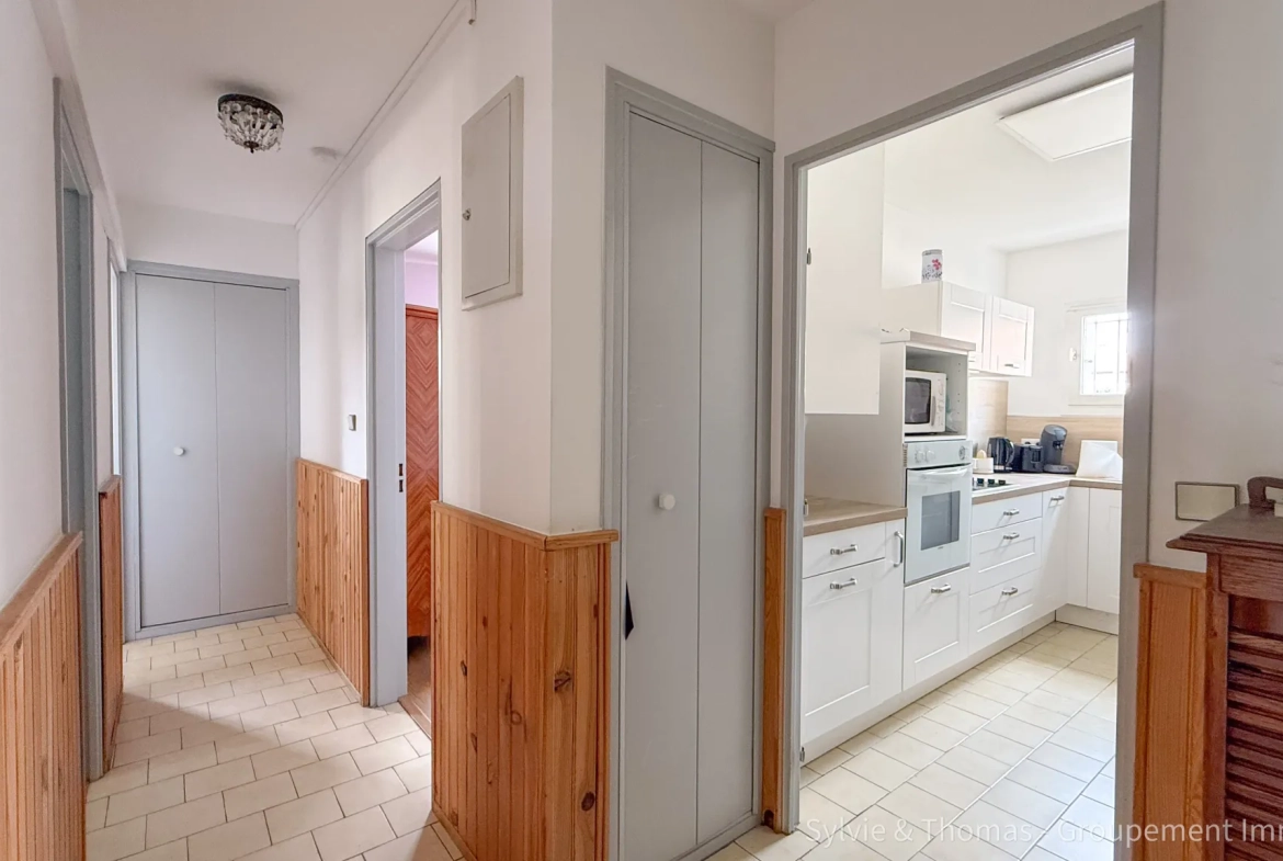 Appartement T3 en rez-de-jardin à Orange avec terrasse et jardin 