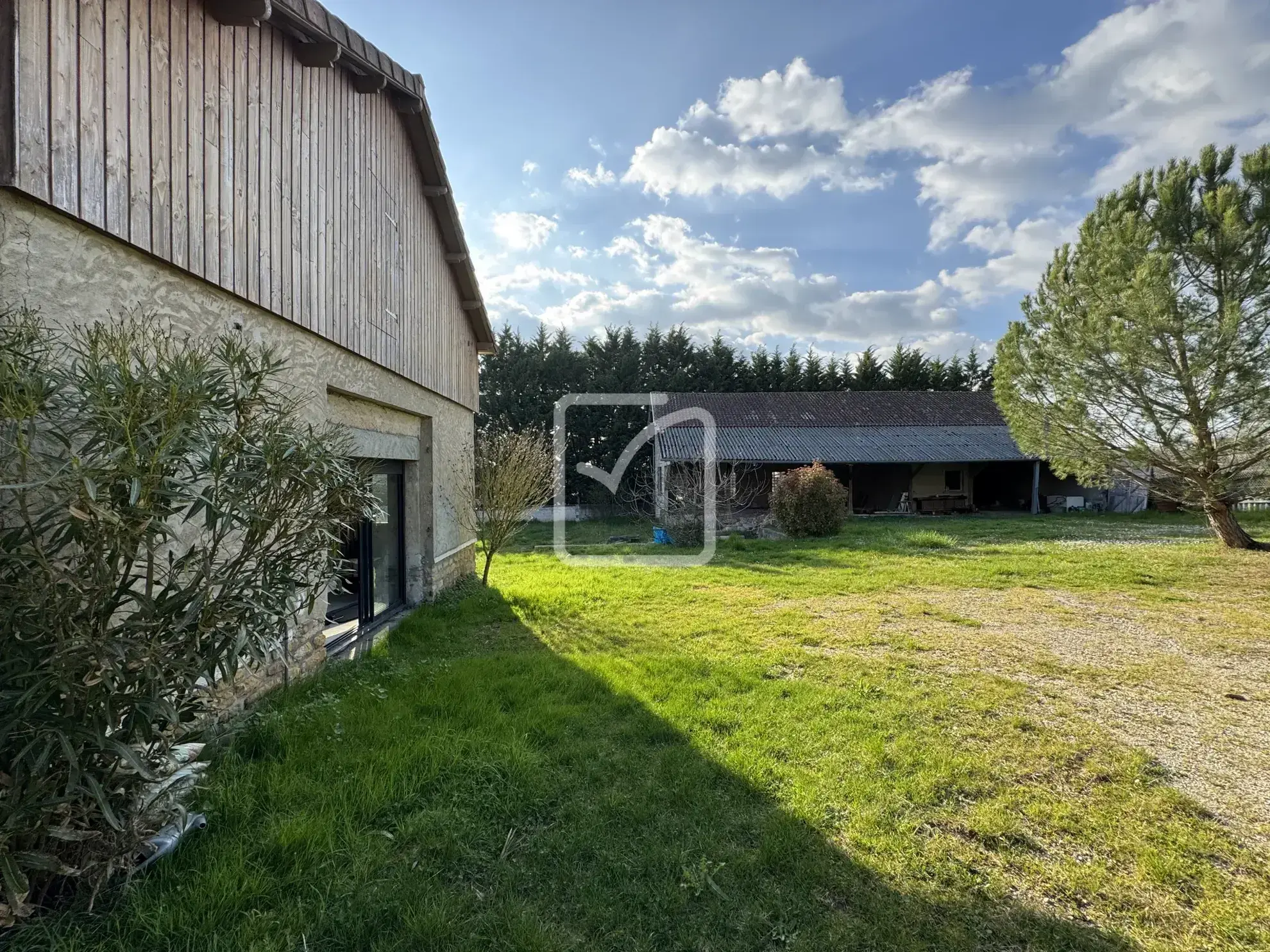 Ensemble immobilier avec fort potentiel à Gourdon en Quercy 