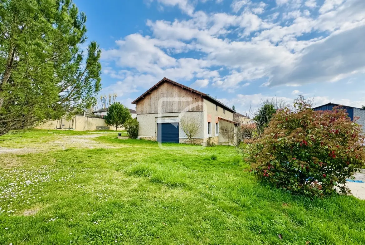 Ensemble immobilier avec fort potentiel à Gourdon en Quercy 