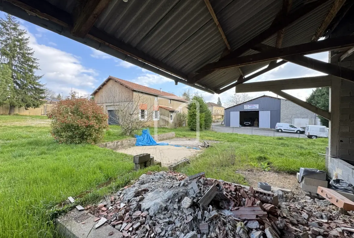 Ensemble immobilier avec fort potentiel à Gourdon en Quercy 