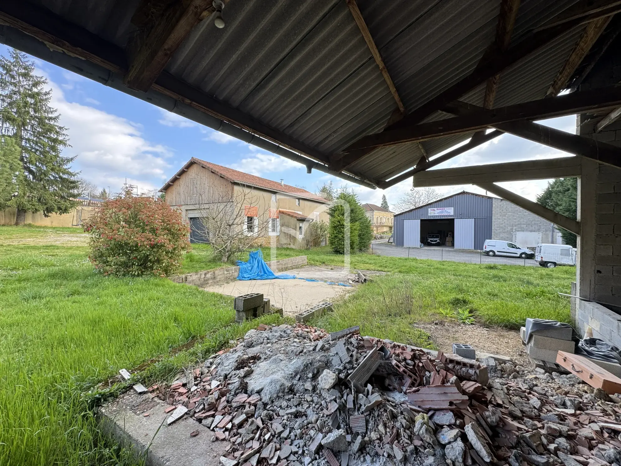 Ensemble immobilier avec fort potentiel à Gourdon en Quercy 