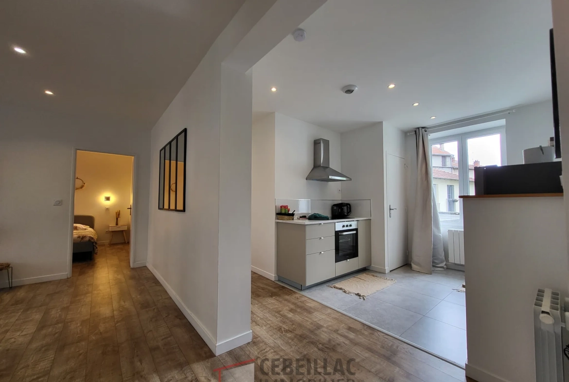 Appartement traversant de 73,9 m² à Clermont-Ferrand proche jardin Lecoq et tramway 