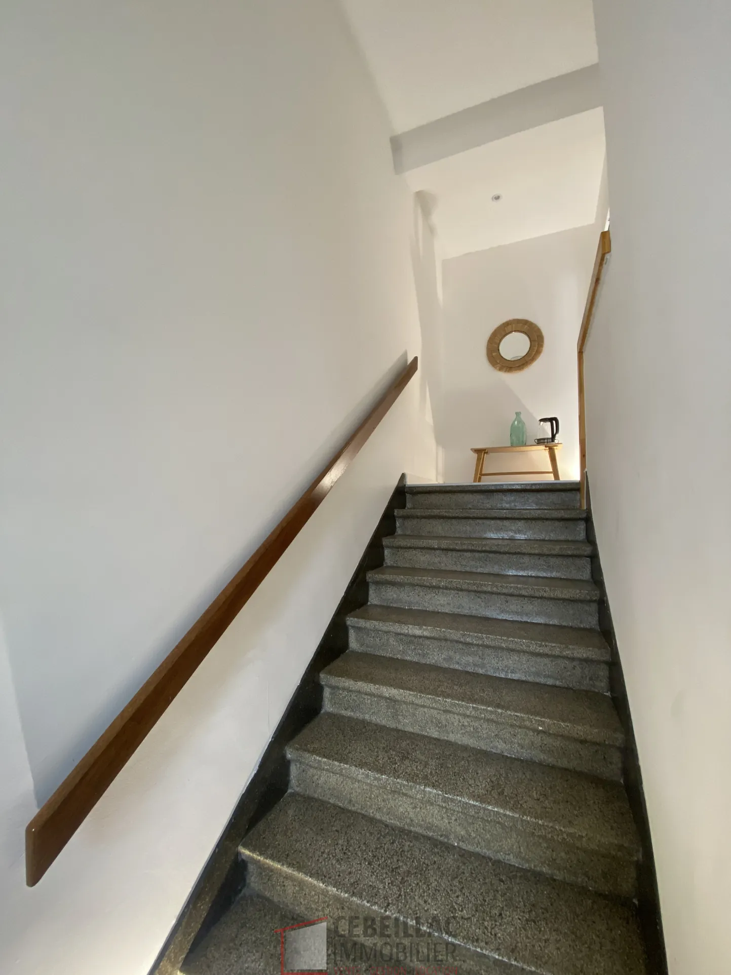 Appartement traversant de 73,9 m² à Clermont-Ferrand proche jardin Lecoq et tramway 