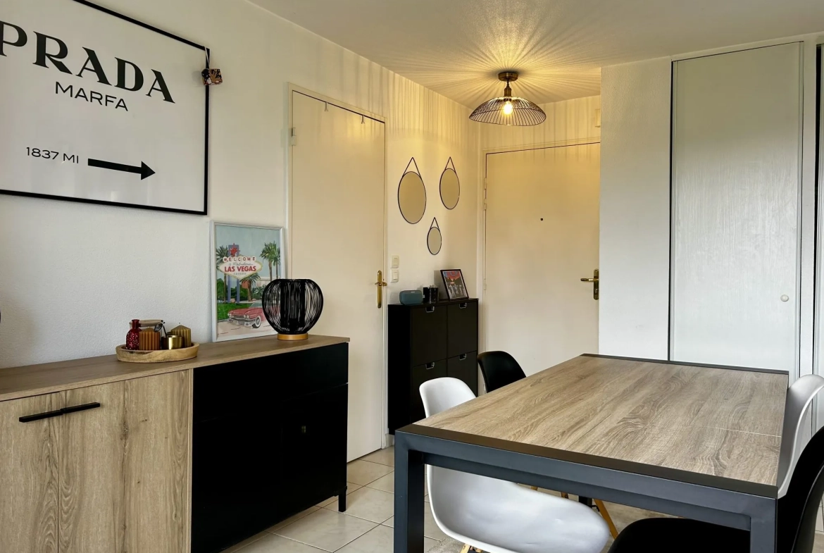 Appartement 2 pièces lumineux avec balcon, parking, proche Deauville et Trouville 