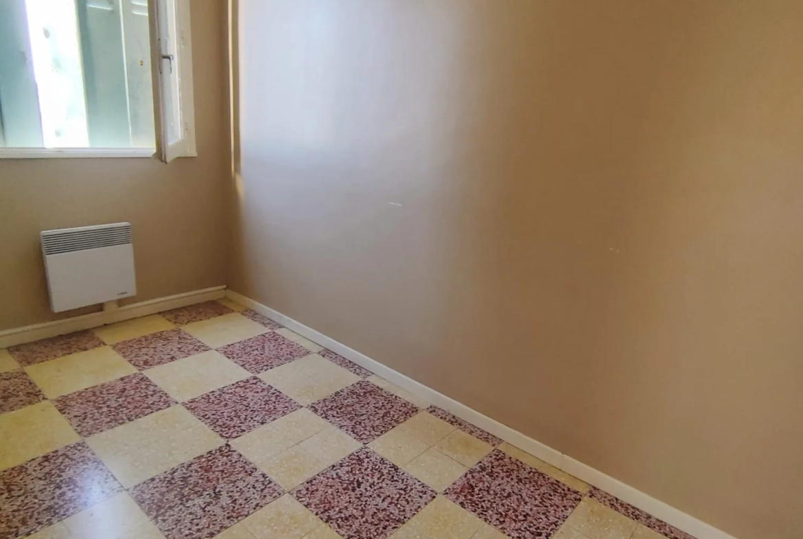 Appartement T4 à vendre à Béziers dans le quartier de la Font-Neuve 