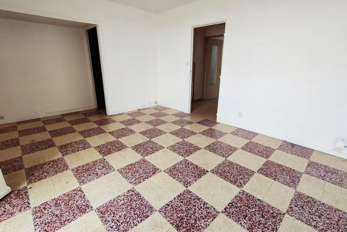 Appartement T4 à vendre à Béziers dans le quartier de la Font-Neuve 