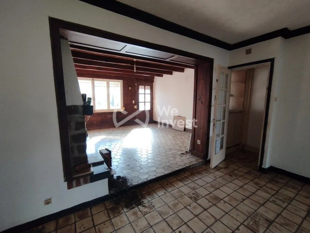 Maison à rénover à Fourmies pour investisseur avec cave et dépendance 