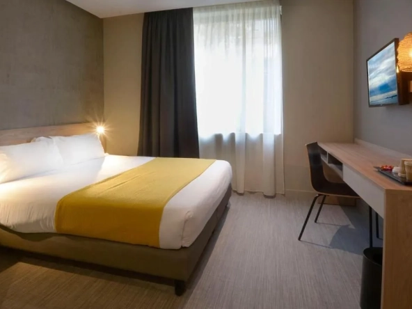 Appartement loué en résidence service LMNP à Courbevoie, proche La Défense
