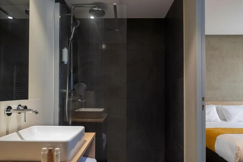 Appartement loué en résidence service LMNP à Courbevoie, proche La Défense 