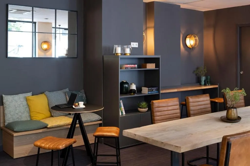 Appartement loué en résidence service LMNP à Courbevoie, proche La Défense 