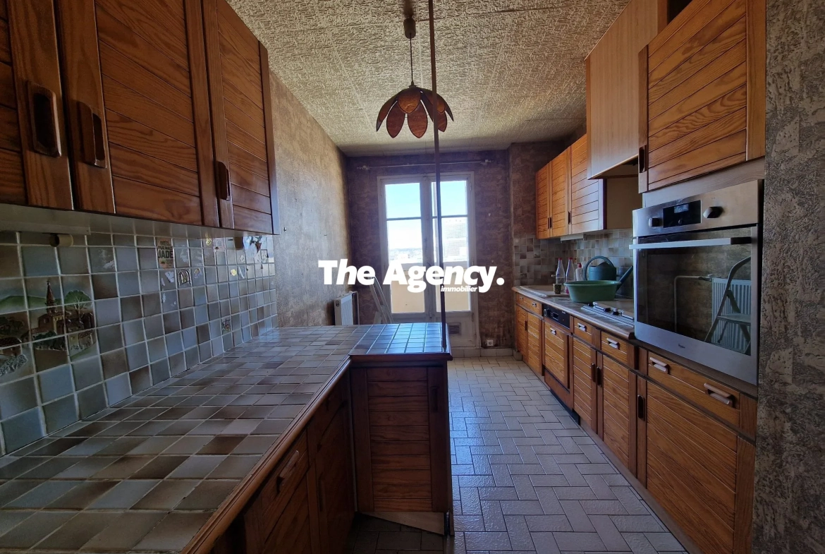 Cuisine Appartement 3 pièces avec balcon à La Joliette Marseille - Dernier étage 