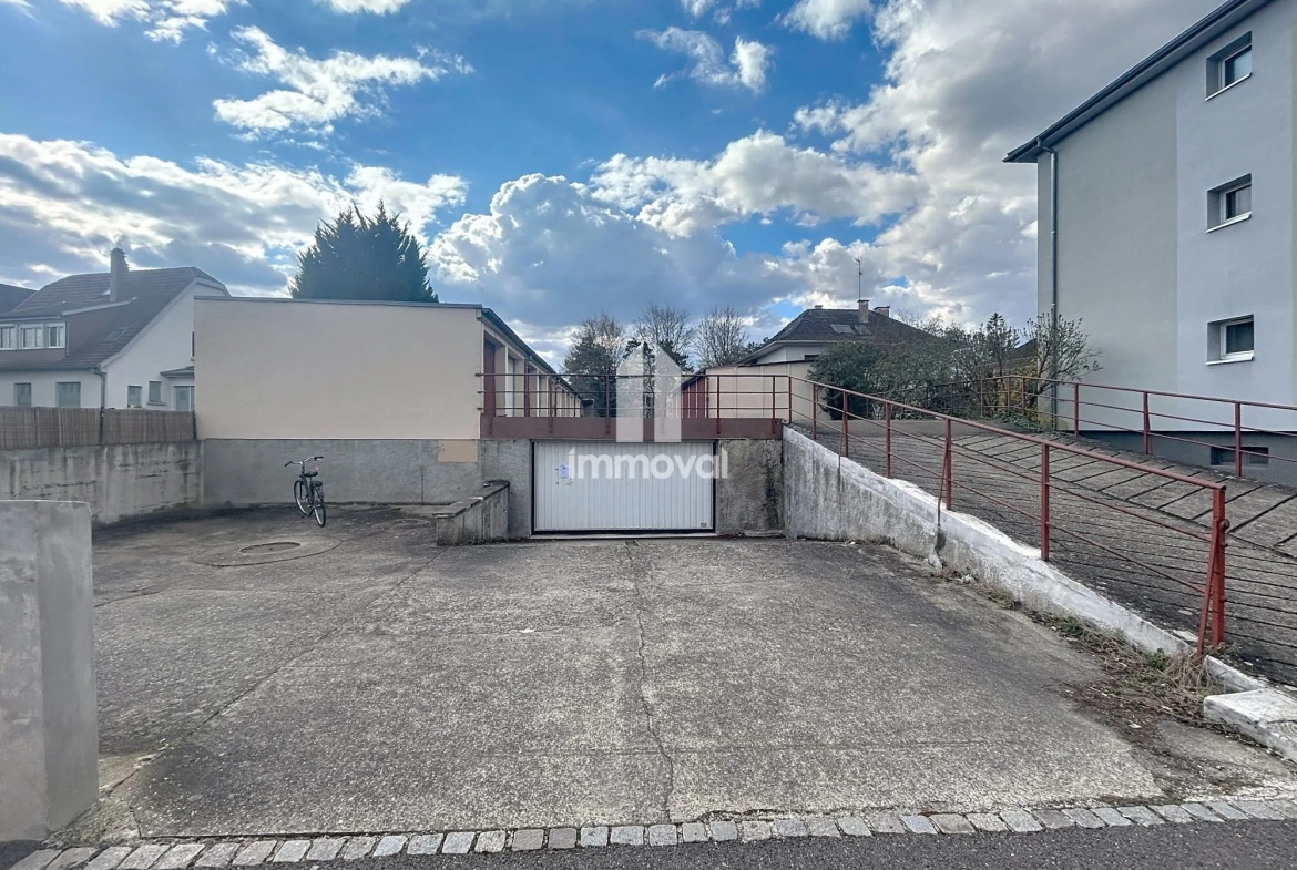 Garage de 12 m² à Strasbourg - Rue des Bécasses 