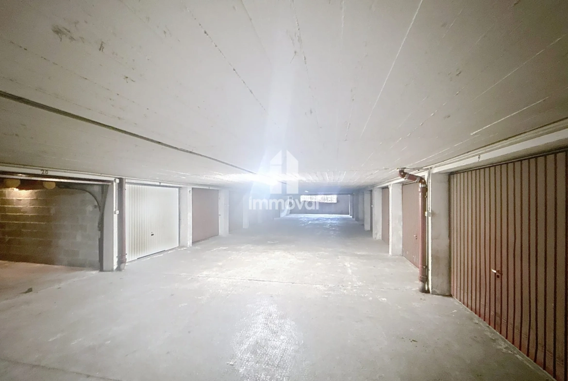 Garage de 12 m² à Strasbourg - Rue des Bécasses 