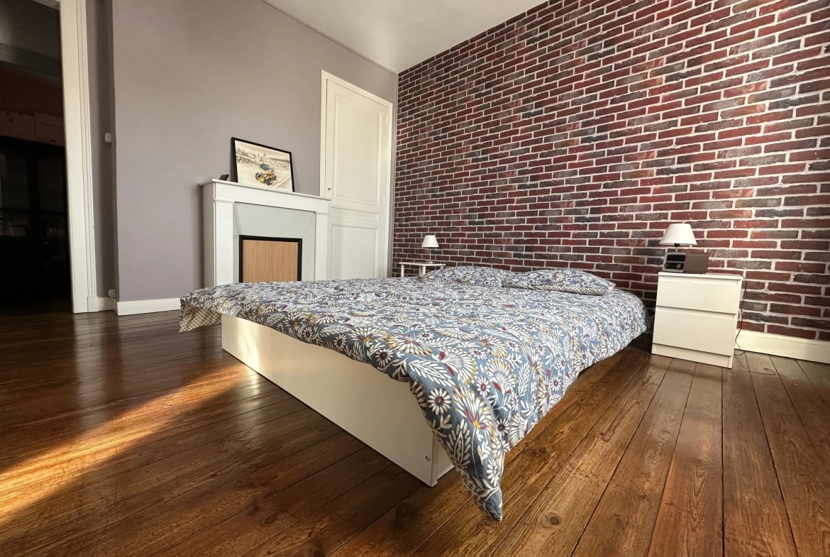 Maison spacieuse avec 3 chambres, garage et terrain clos à Saint-Aubin-lès-Elbeuf 