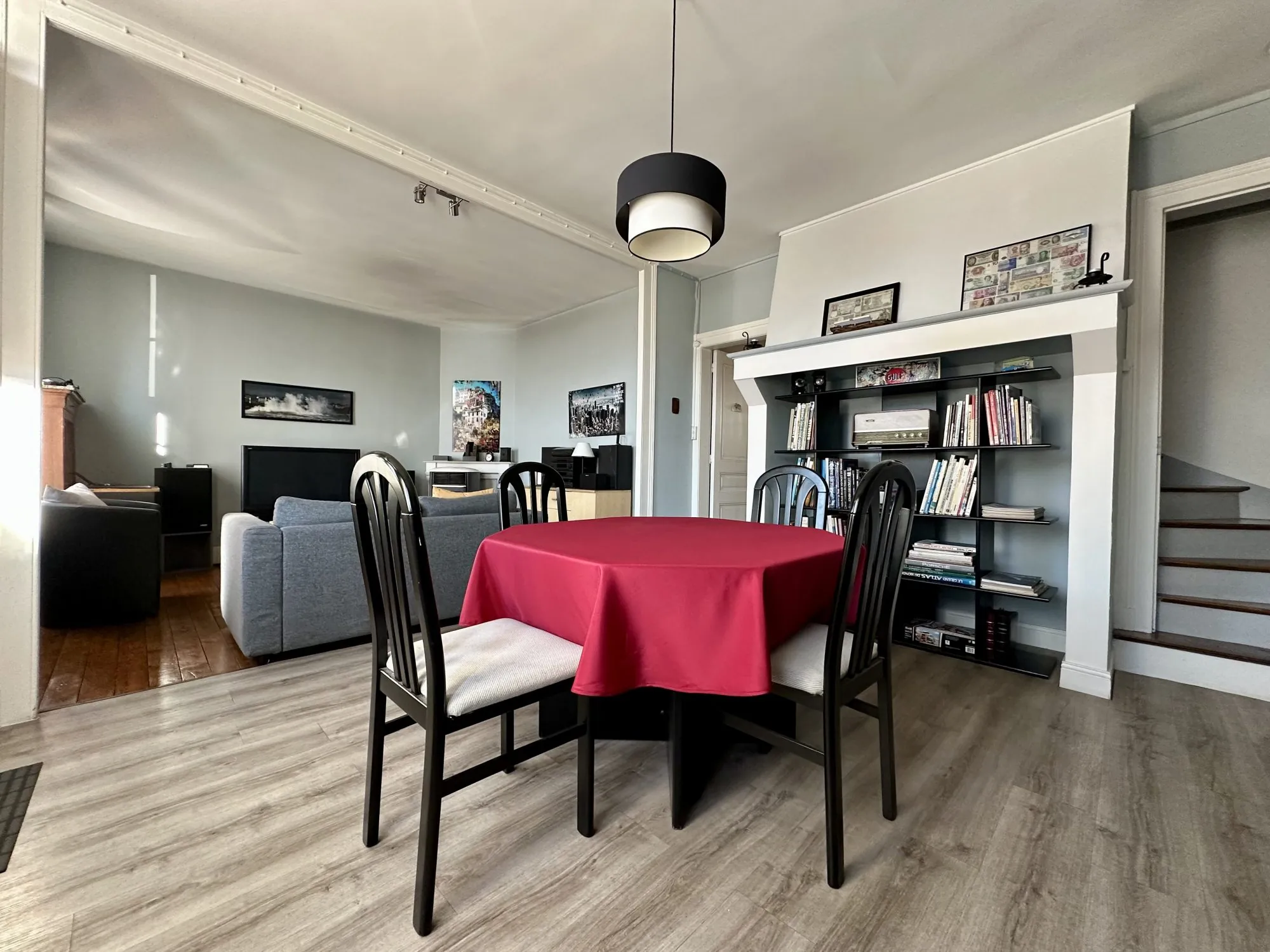 Maison spacieuse avec 3 chambres, garage et terrain clos à Saint-Aubin-lès-Elbeuf 