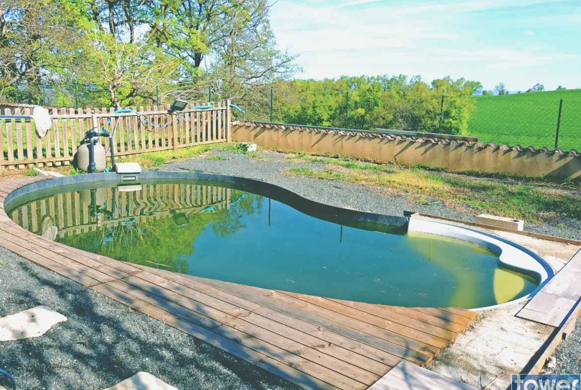 Belle maison avec piscine à Maleville - 157 m², 4 chambres, garage, terrain clos 