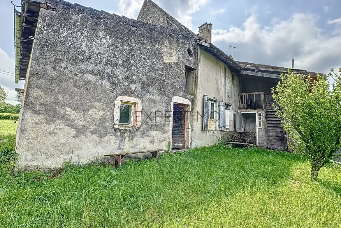 Ensemble immobilier en pierre à rénover à Simandre (71), grande dépendance et potentiel rare 