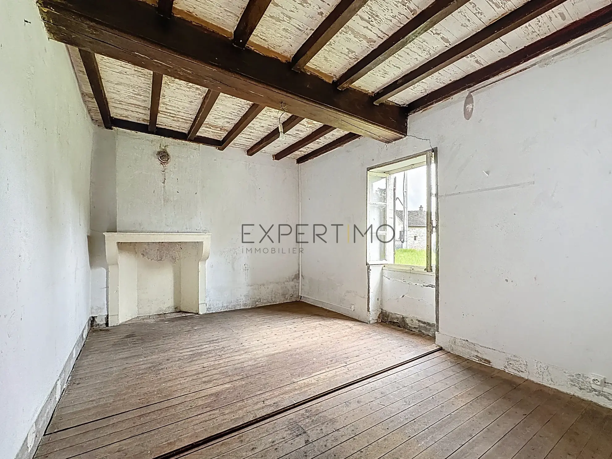 Ensemble immobilier en pierre à rénover à Simandre (71), grande dépendance et potentiel rare 