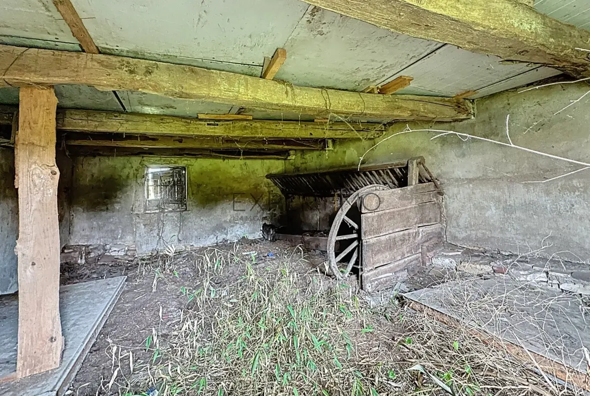 Ensemble immobilier en pierre à rénover à Simandre (71), grande dépendance et potentiel rare 