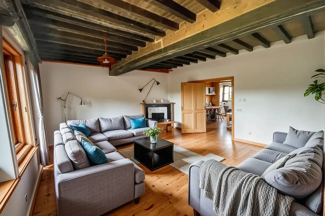 Ensemble immobilier en pierre à rénover à Simandre (71), grande dépendance et potentiel rare 