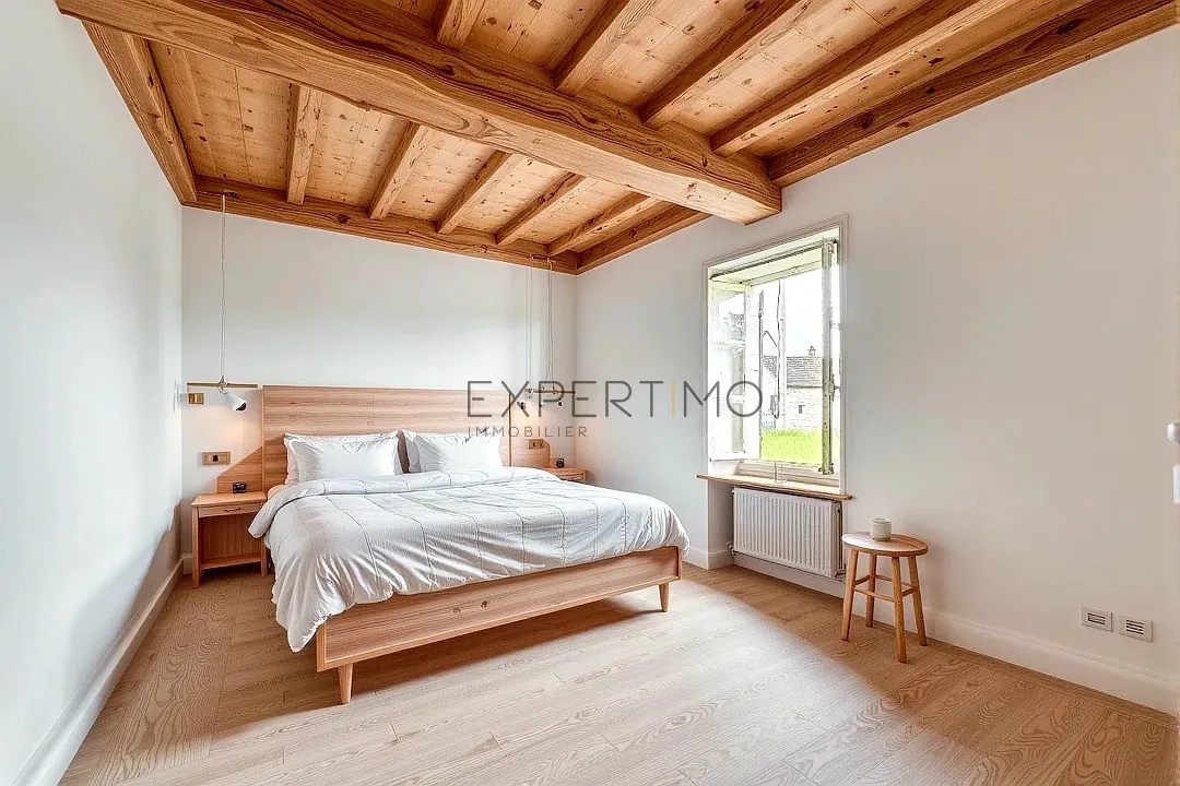 Ensemble immobilier en pierre à rénover à Simandre (71), grande dépendance et potentiel rare 
