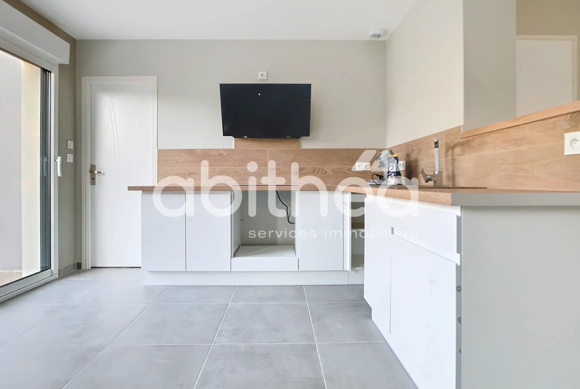 Maison moderne 99 m² avec jardin, garage et 3 chambres à Saint-André-les-Vergers 