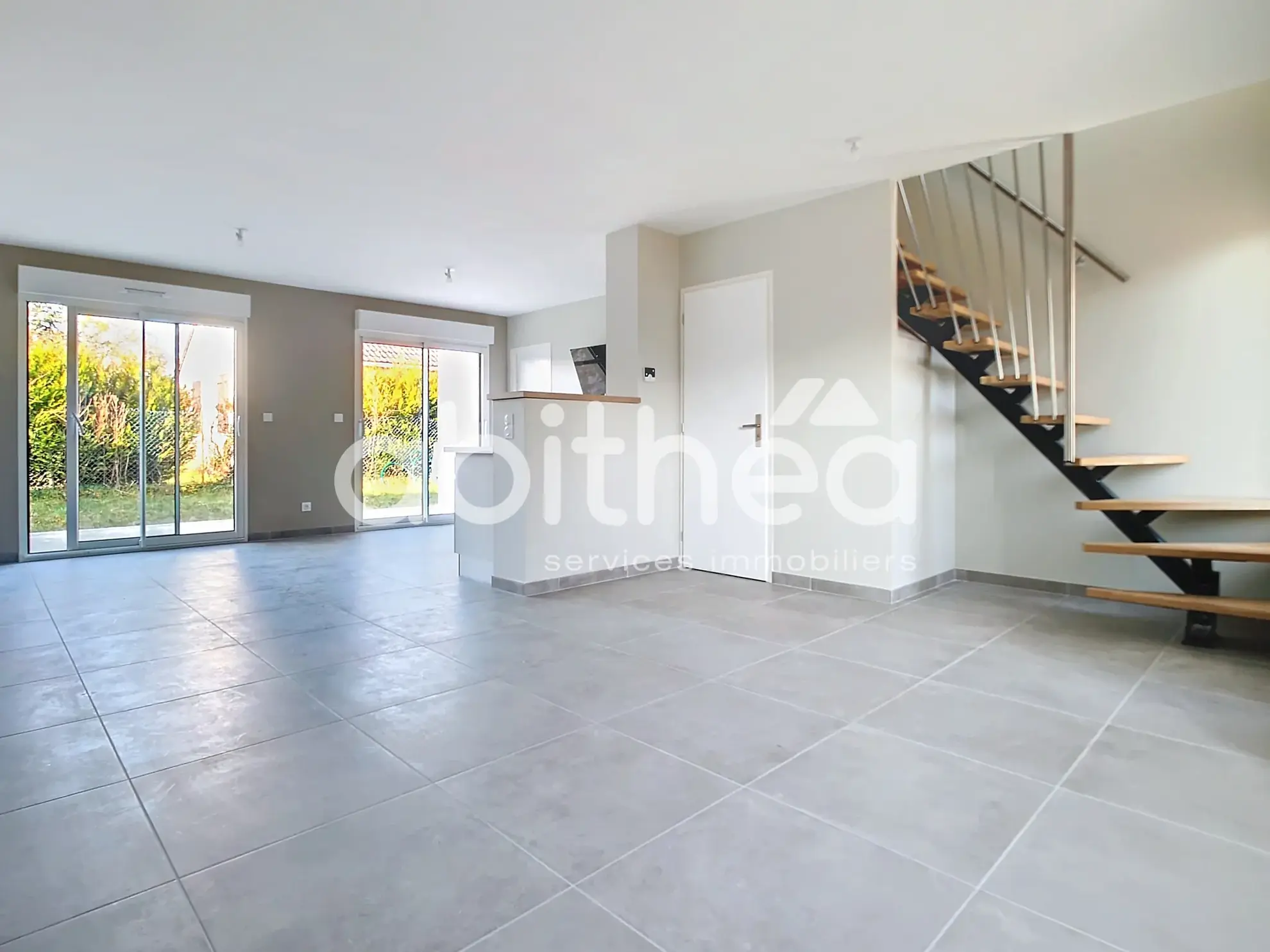 Maison moderne 99 m² avec jardin, garage et 3 chambres à Saint-André-les-Vergers 