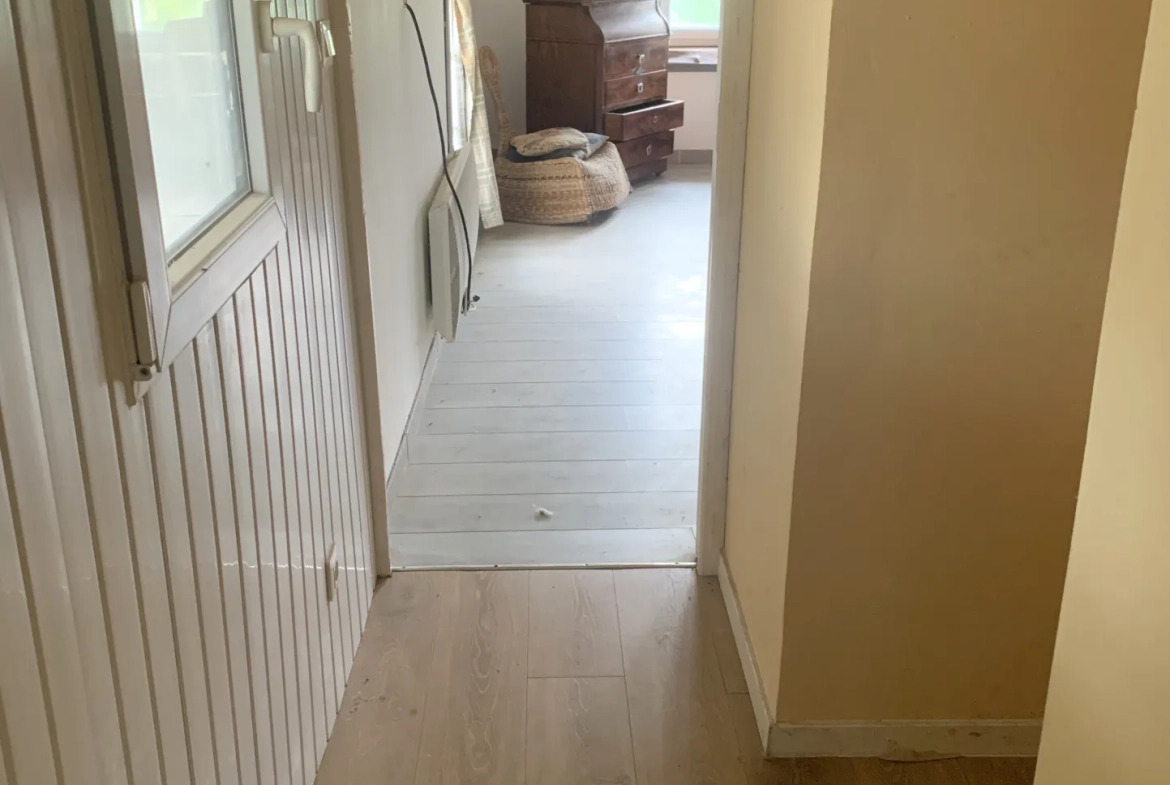 Maison 4 pièces de 126 m² à Les Touches de Périgny avec dépendances et garage 