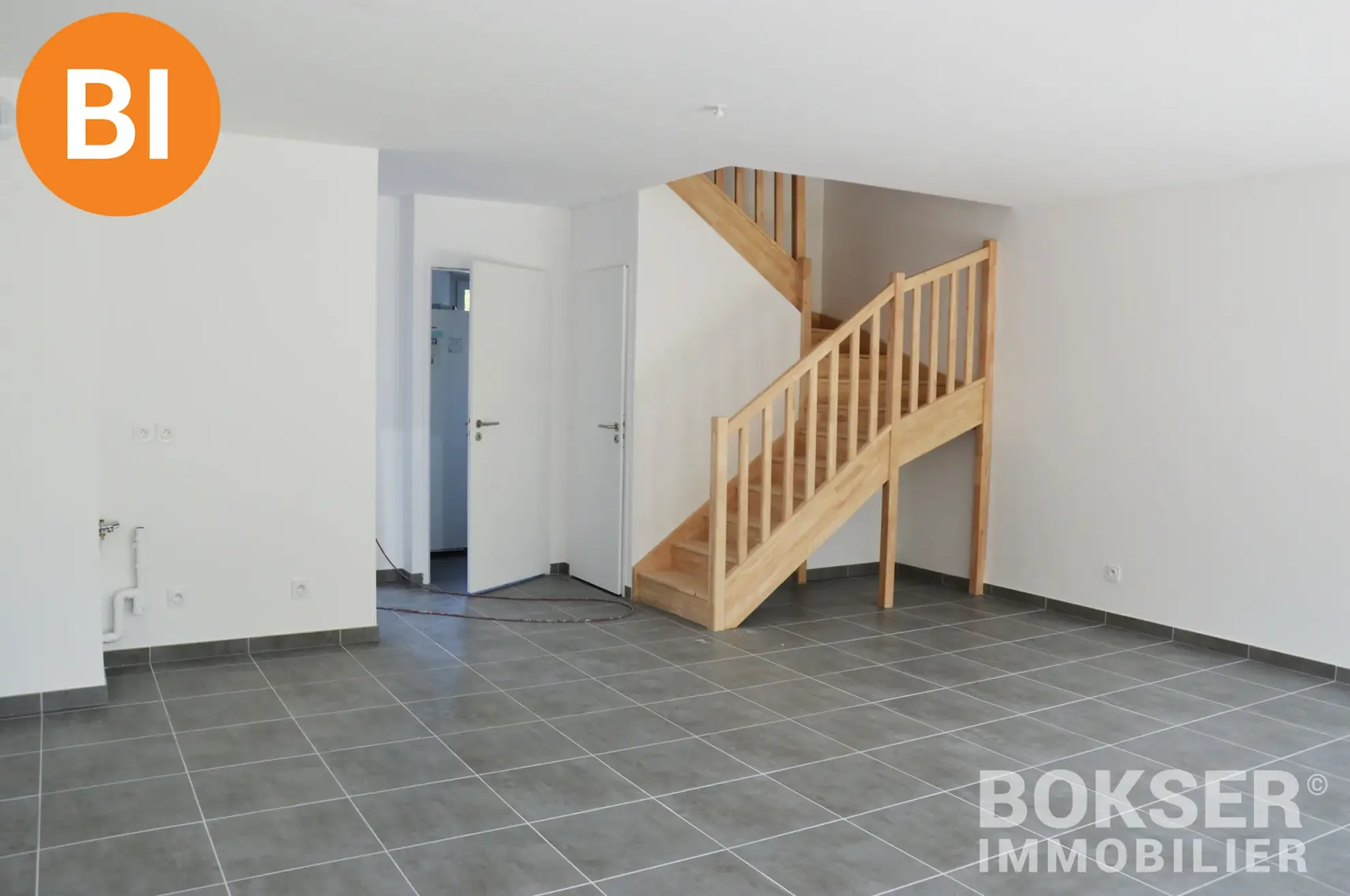 Maison neuve T5 clé en main avec terrasse dans secteur calme près de Grenoble 