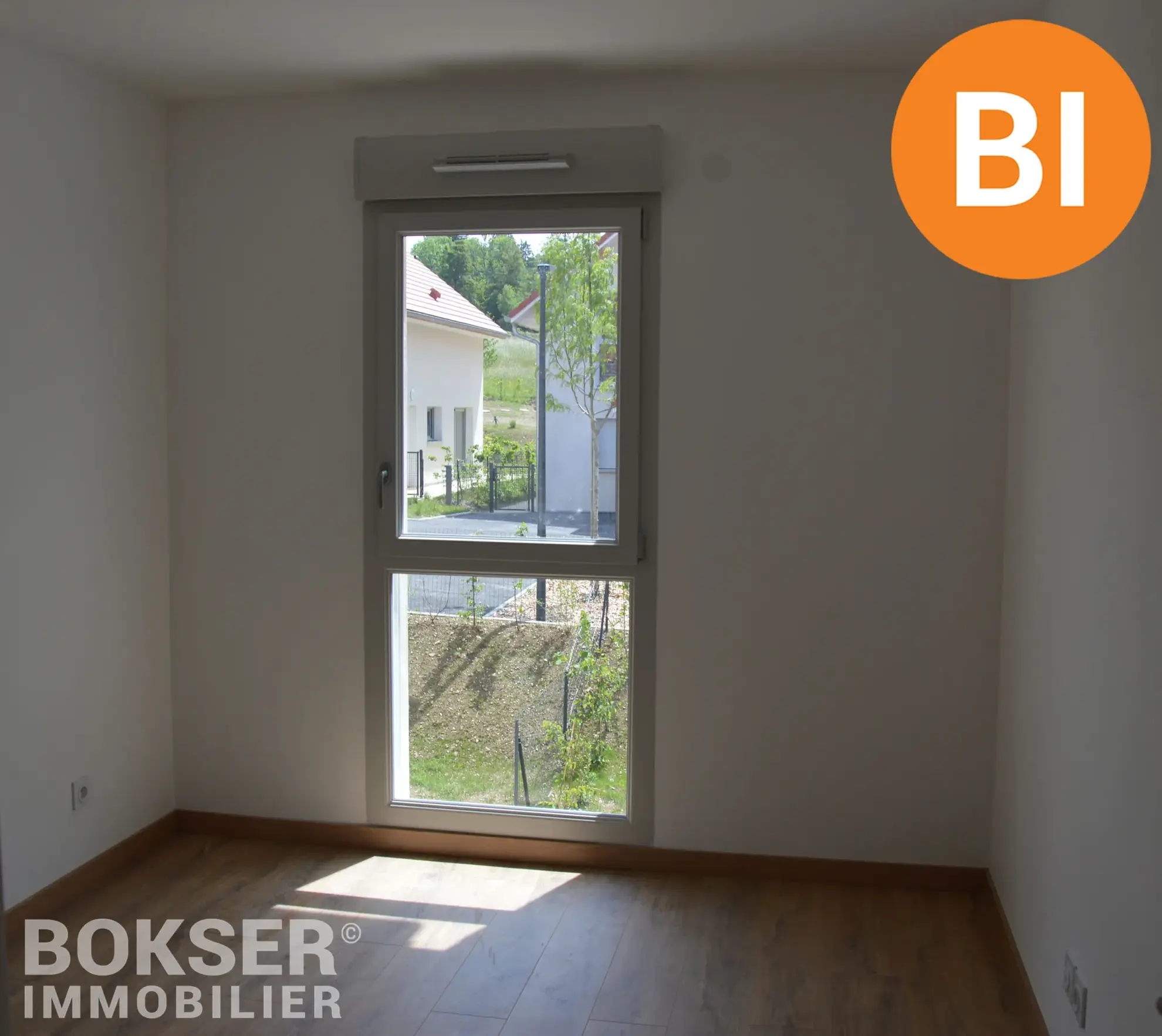Maison neuve T5 clé en main avec terrasse dans secteur calme près de Grenoble 