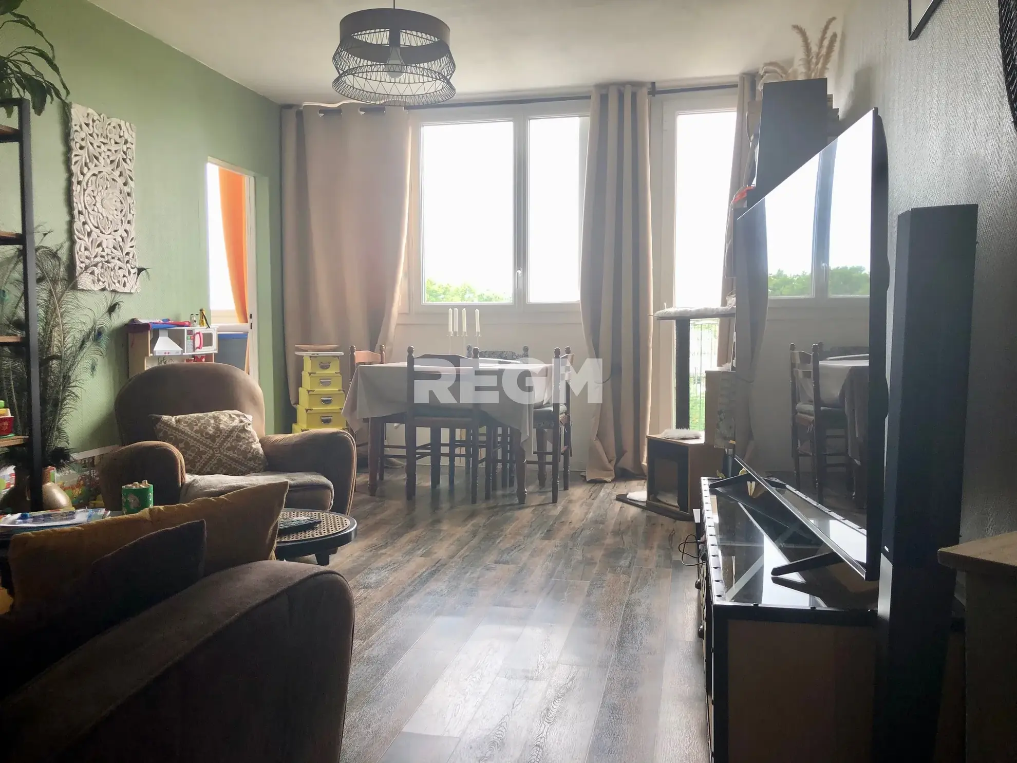Appartement T3 lumineux avec parc privé à Carbon Blanc 