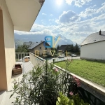 Appartement à vendre à Saint-Jean-de-Maurienne avec garage, balcon et cadre montagnard