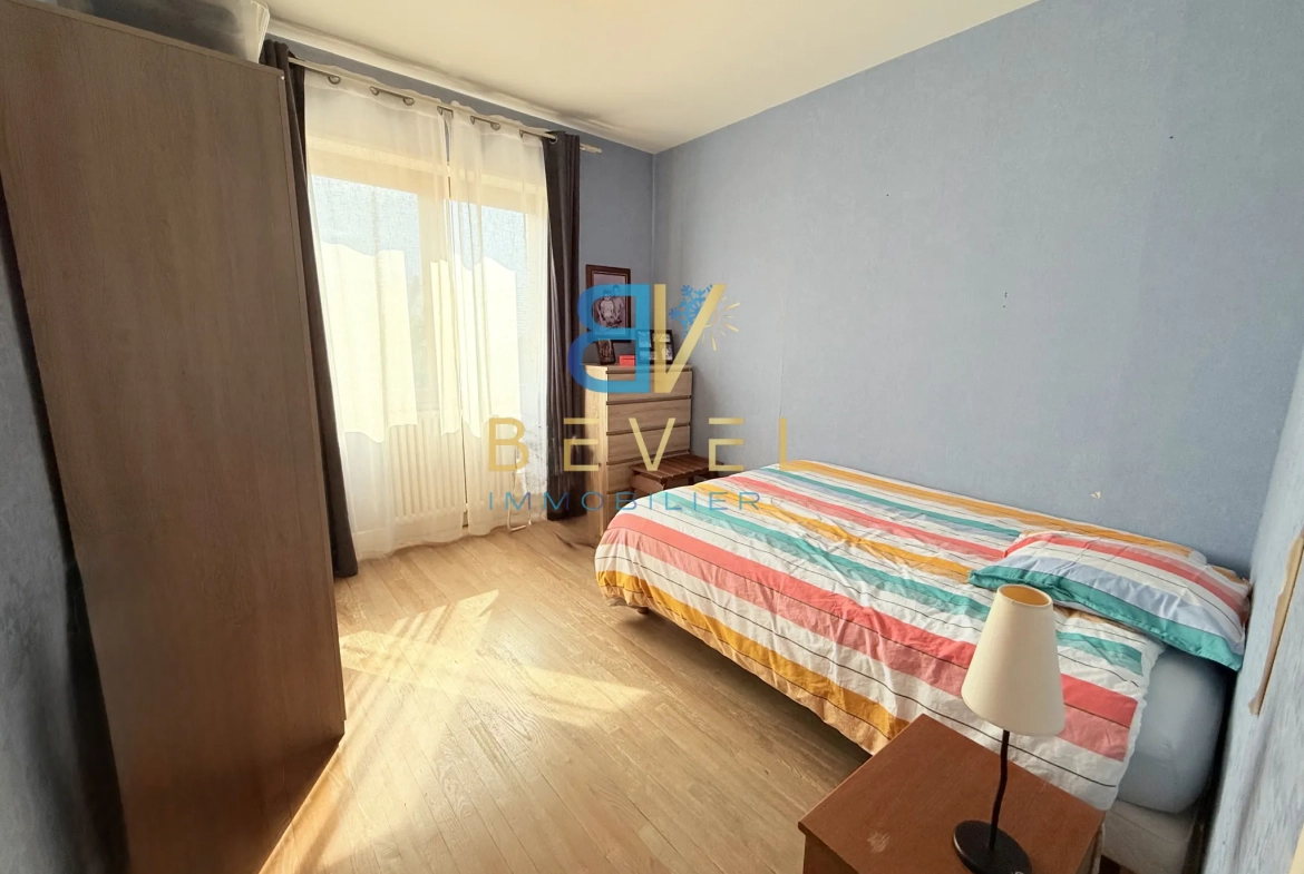 Appartement à vendre à Saint-Jean-de-Maurienne avec garage, balcon et cadre montagnard 