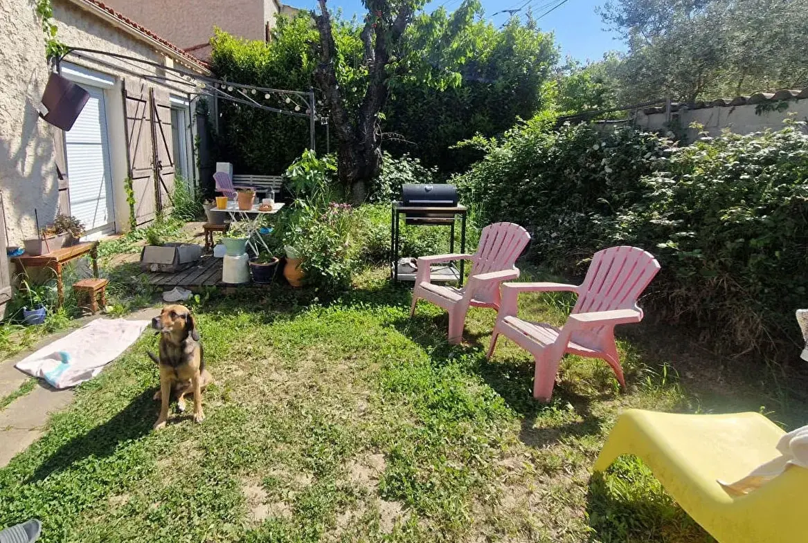 Maison 59 m² avec garage et jardin à Gardanne, rénovation possible 