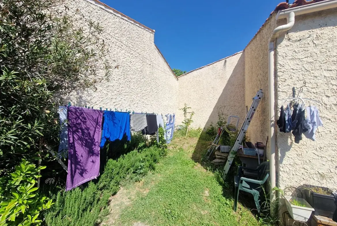 Maison 59 m² avec garage et jardin à Gardanne, rénovation possible 