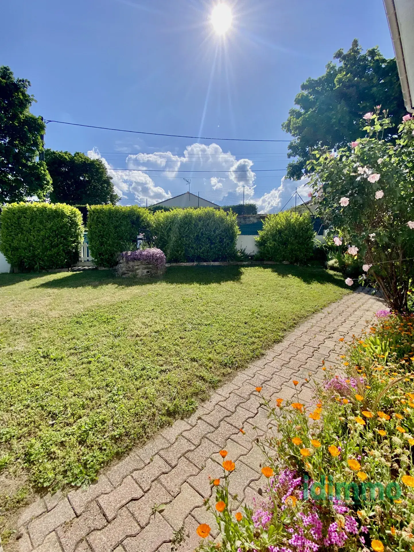 Grande maison de 171 m² avec terrain à Annonay, idéale pour investisseurs ou familles 