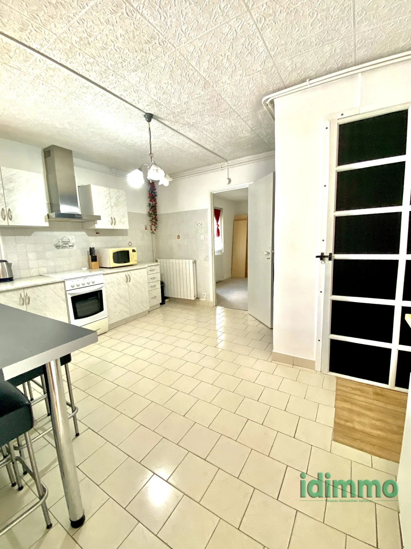 Grande maison de 171 m² avec terrain à Annonay, idéale pour investisseurs ou familles 