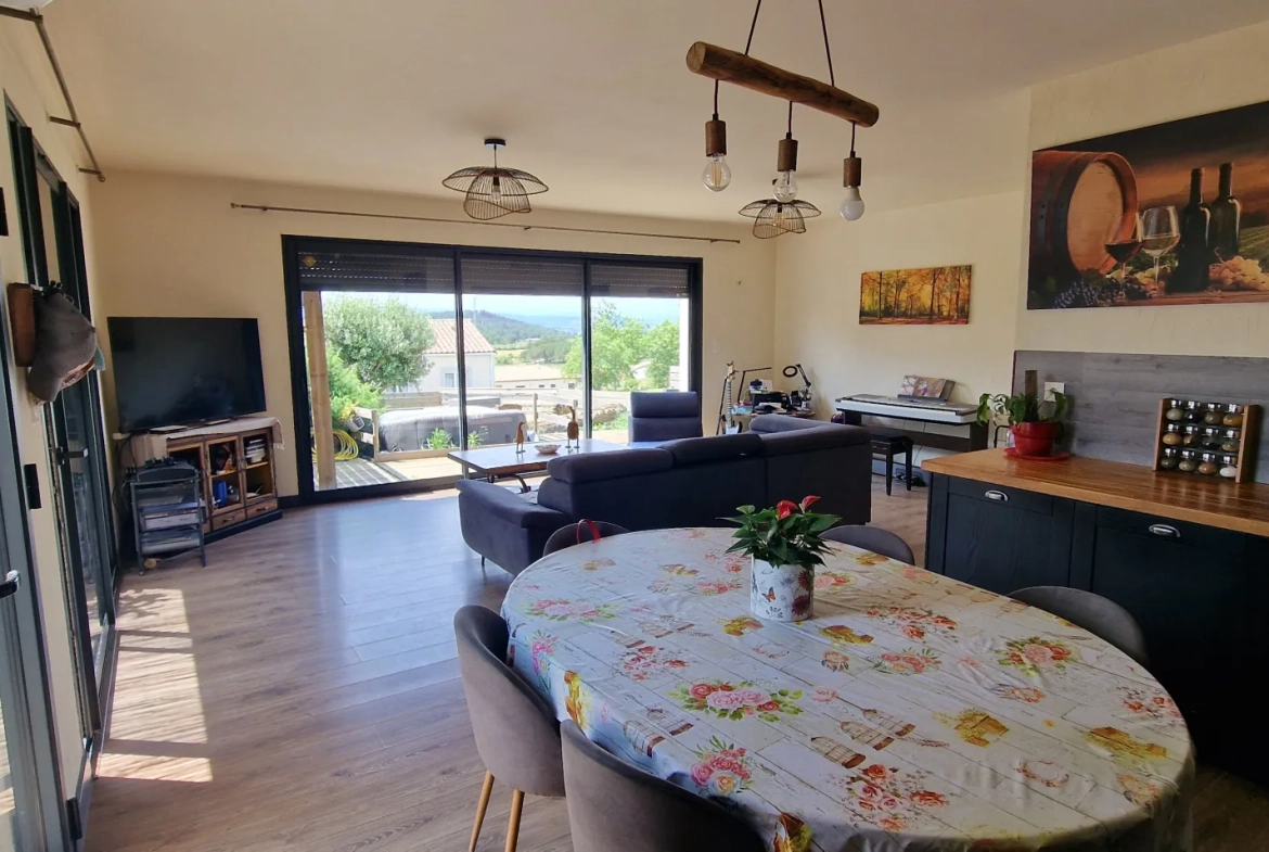 Maison 4 pièces de 88 m² avec terrain de 1195 m² à Villarzel-Cabardès, vue Pyrénées 