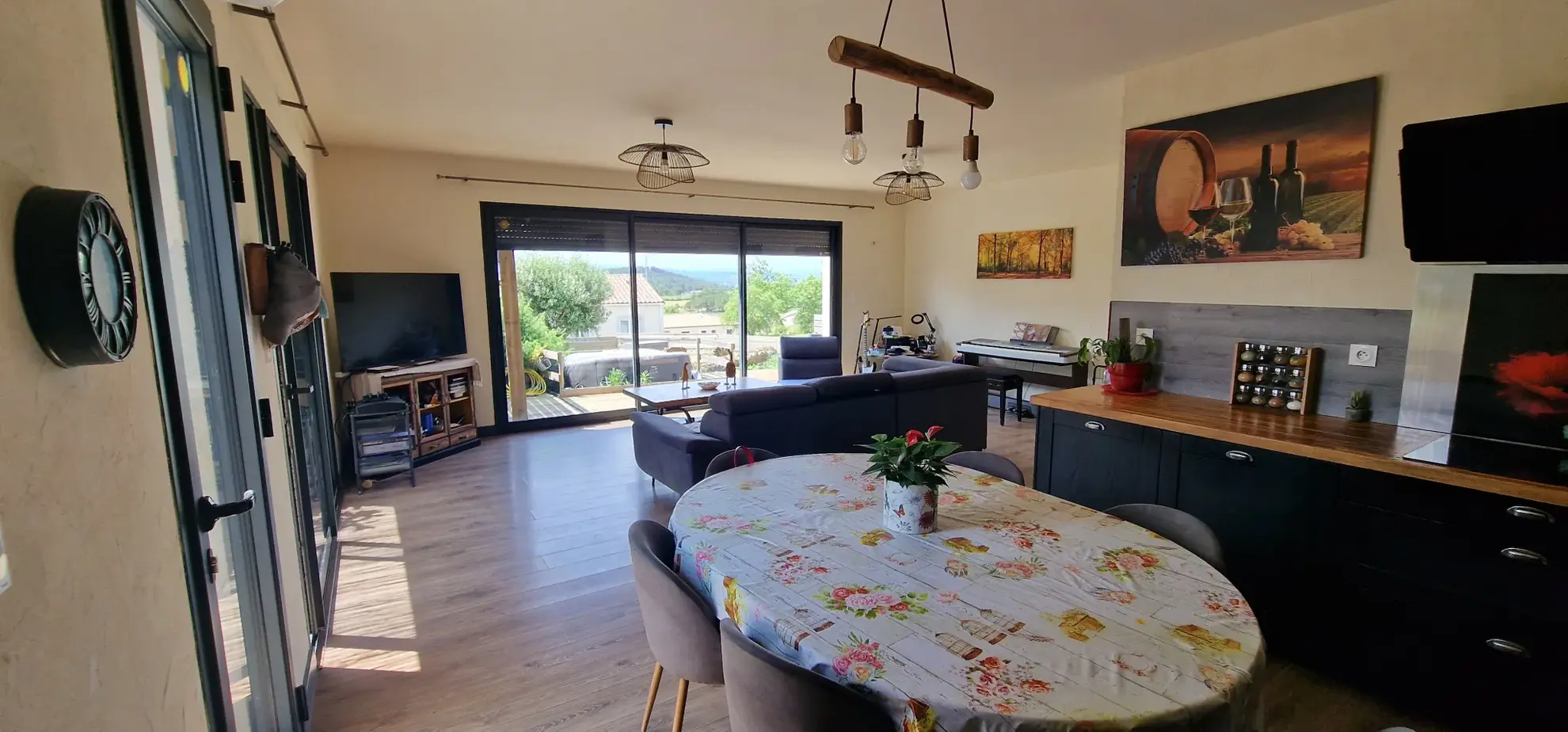 Maison 4 pièces de 88 m² avec terrain de 1195 m² à Villarzel-Cabardès, vue Pyrénées 