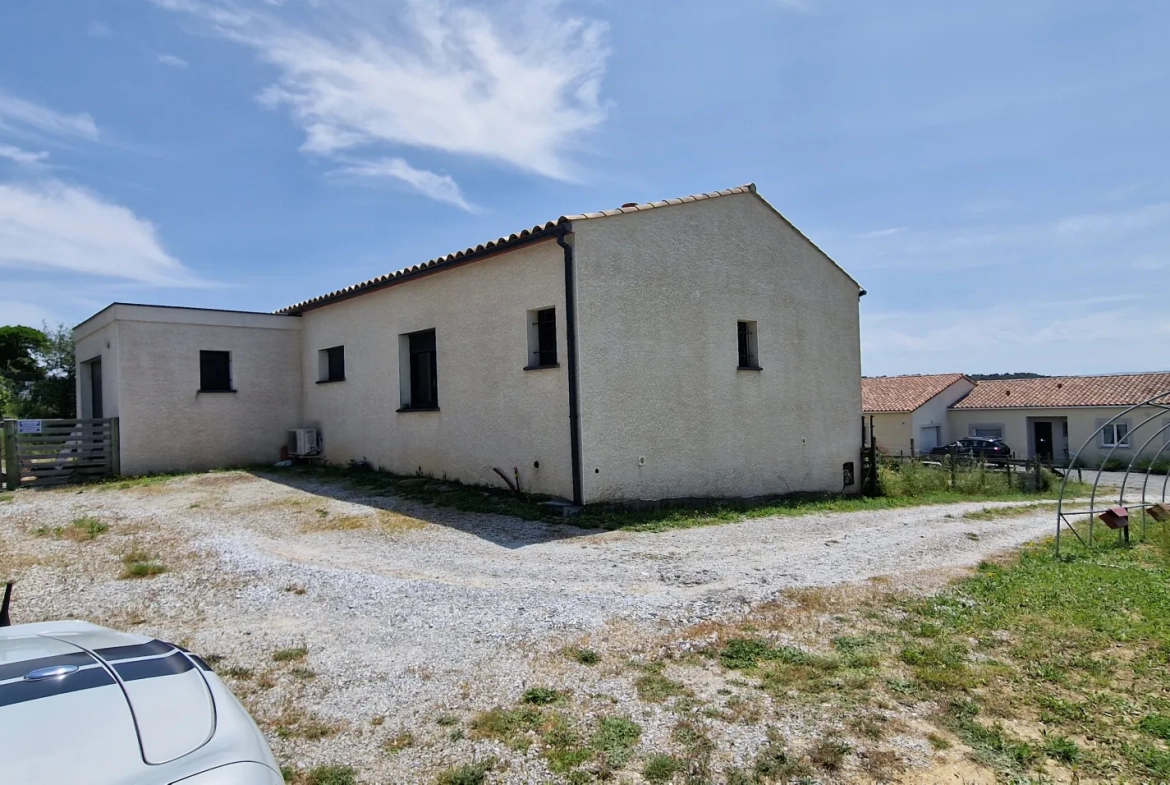 Maison 4 pièces de 88 m² avec terrain de 1195 m² à Villarzel-Cabardès, vue Pyrénées 