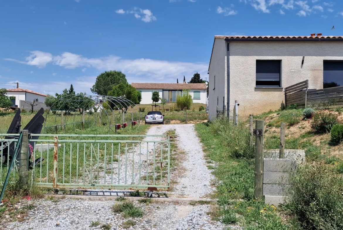 Maison 4 pièces de 88 m² avec terrain de 1195 m² à Villarzel-Cabardès, vue Pyrénées 