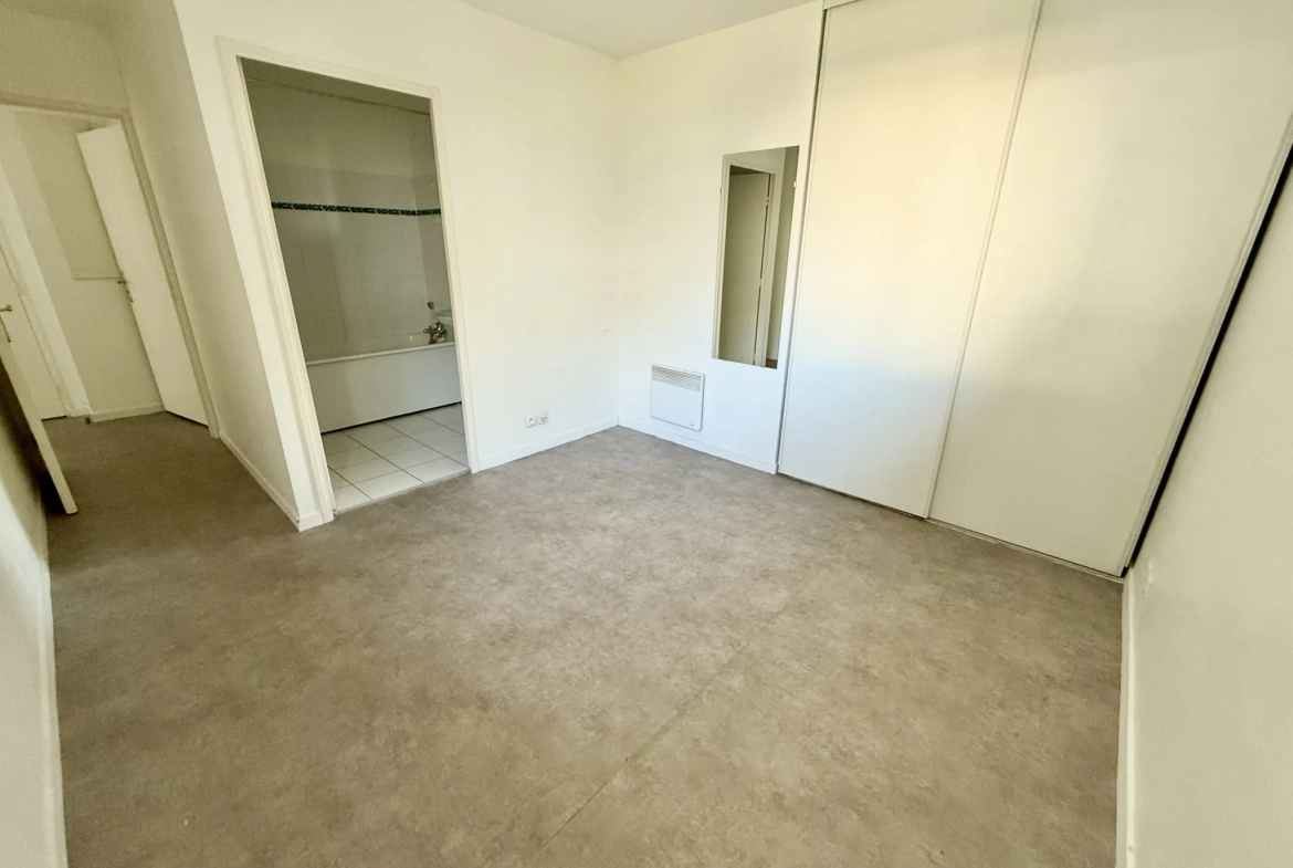 Appartement 2 pièces lumineux de 43 m² à Massy avec parking et loggia 