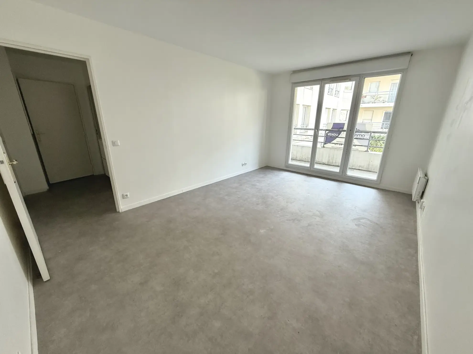 Appartement 2 pièces lumineux de 43 m² à Massy avec parking et loggia 
